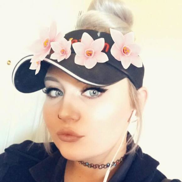 Meet your Posher, Ashley - Picture 1 of 1